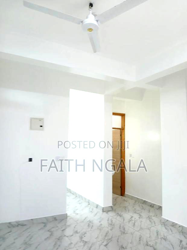2 Rooms With Bathroom Toilet for Sale at 5.5m Negotiable