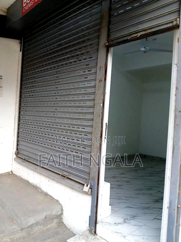 2 Rooms With Bathroom Toilet for Sale at 5.5m Negotiable