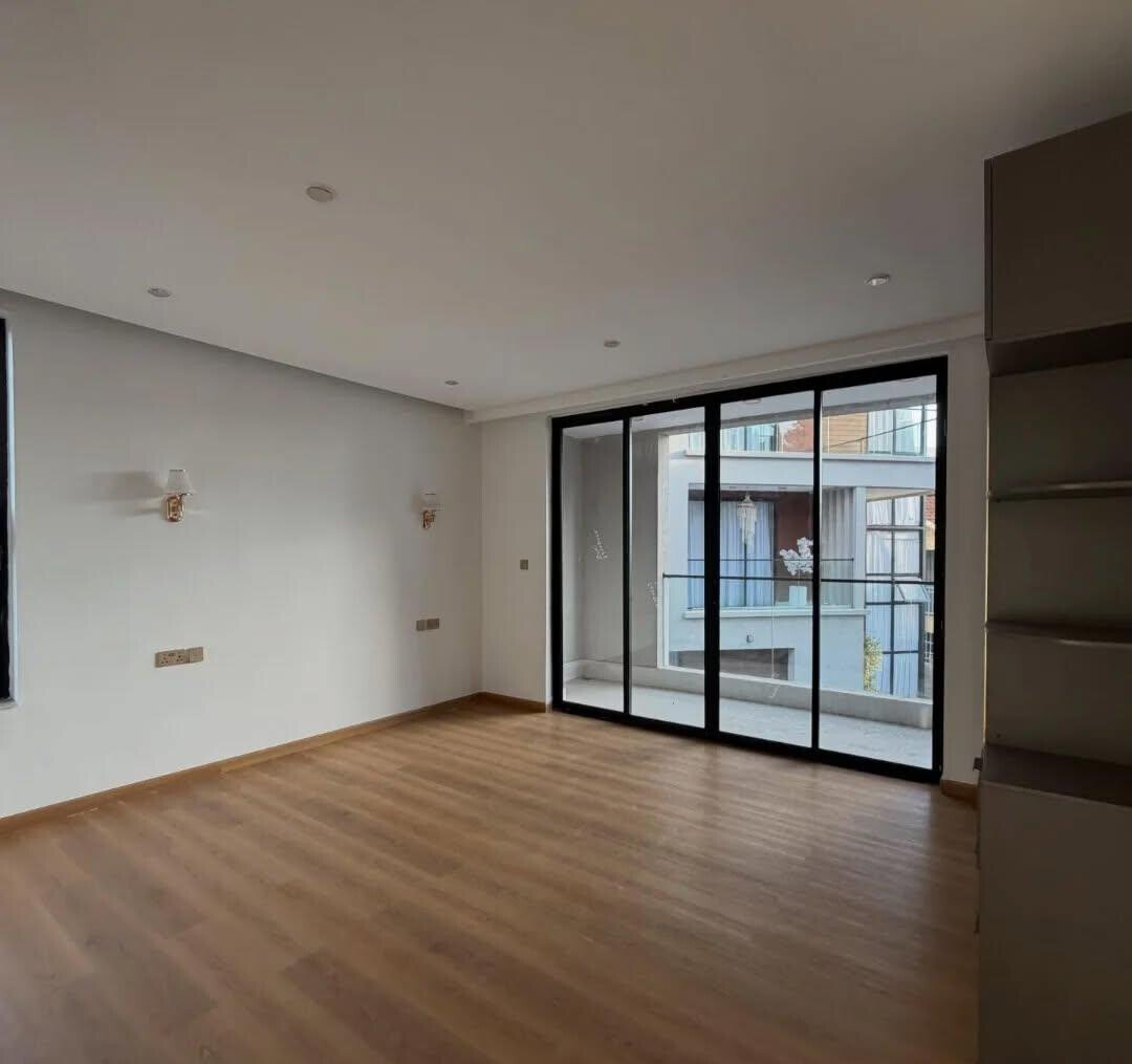 Designer 5-Bedroom Villa with Modern Finishes - Lavington