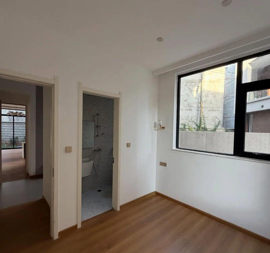 Designer 5-Bedroom Villa with Modern Finishes - Lavington