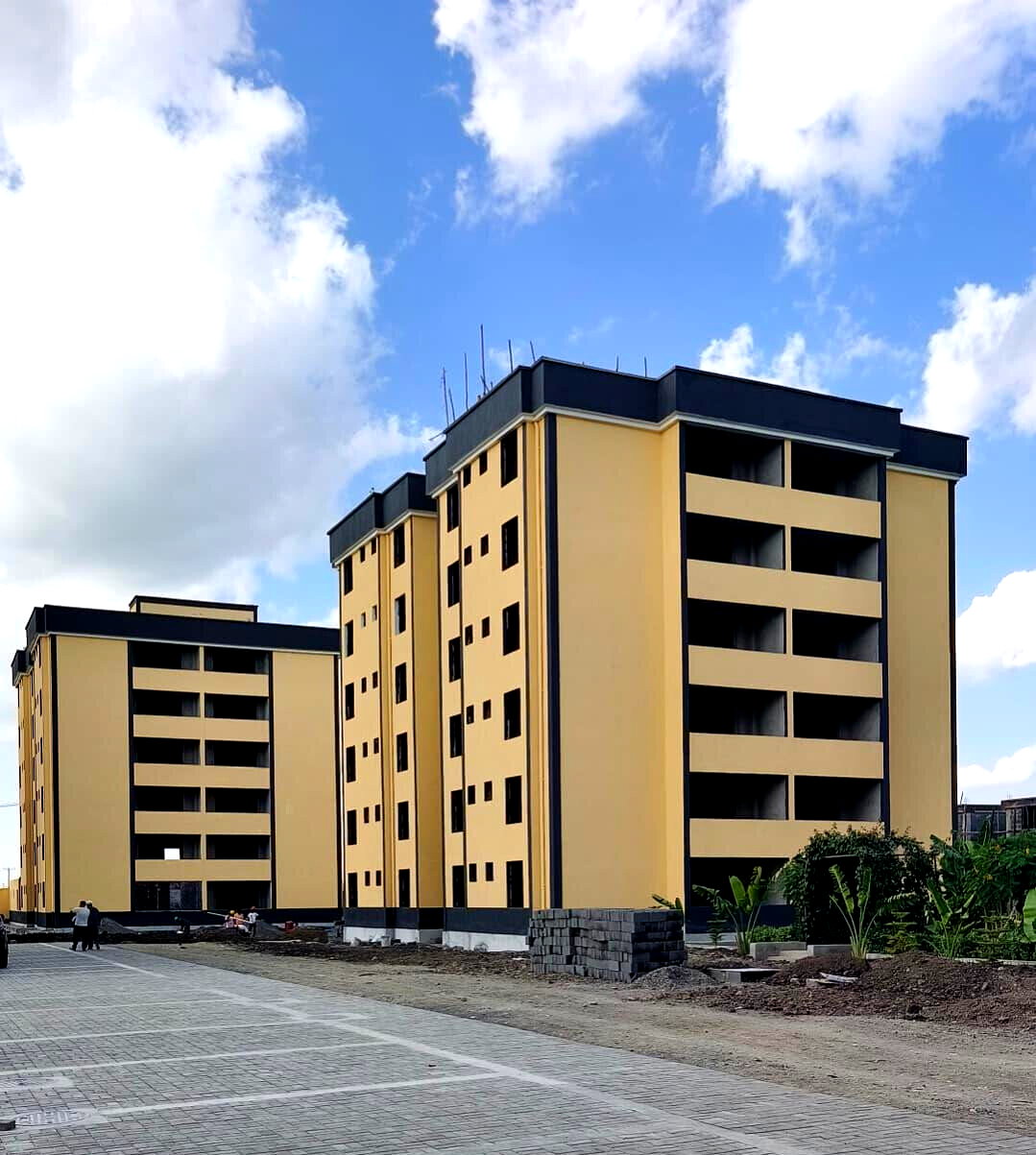 3BR Apartment Near KAG University with Mall & Pool - Kitengela