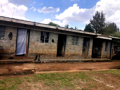 Prime Commercial Plot for Sale - Image 1