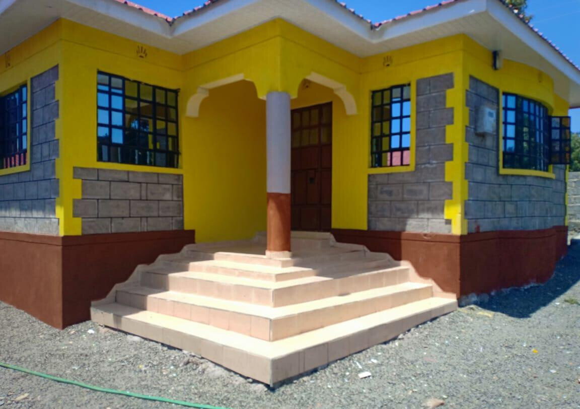 3BR All-Ensuite Townhouse with Private Garden - Matasia