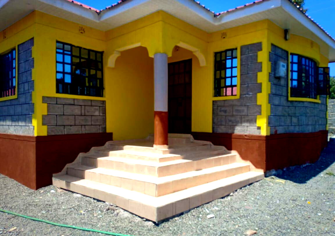 3BR All-Ensuite Townhouse with Private Garden - Matasia
