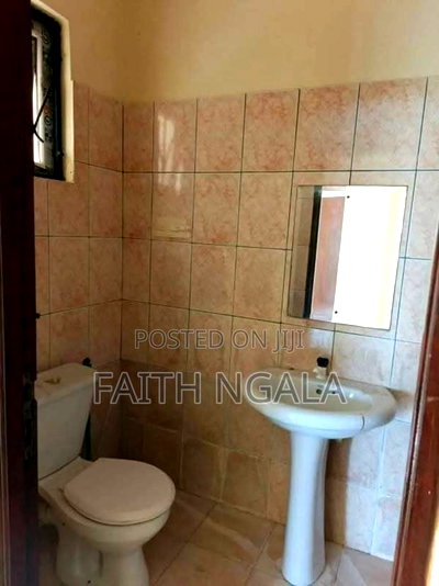 2bdrm Apartment in Nyali for rent - Image 8