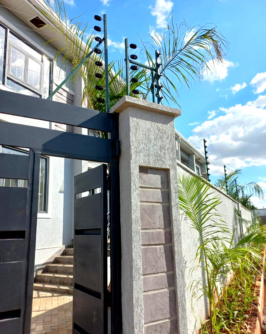 3BR Townhouse with High-End Finishes & Electric Fence - Kitengela