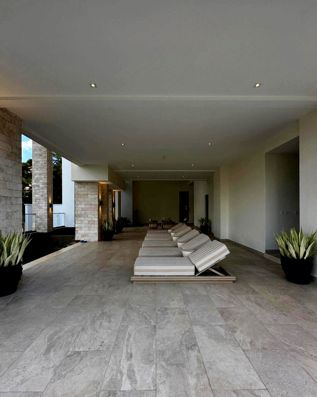2BR Riverside Apartment with Sky Gardens & Heated Pool – KES 30M