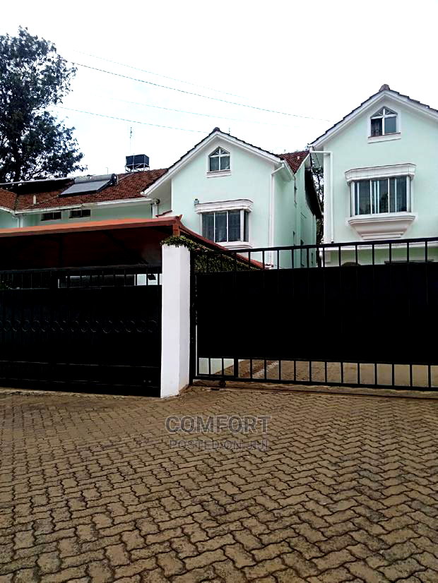 4bdrm Townhouse in Lavington for Sale