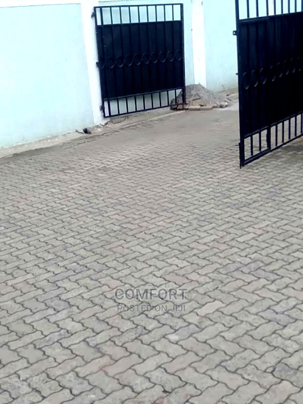 4bdrm Townhouse in Lavington for Sale