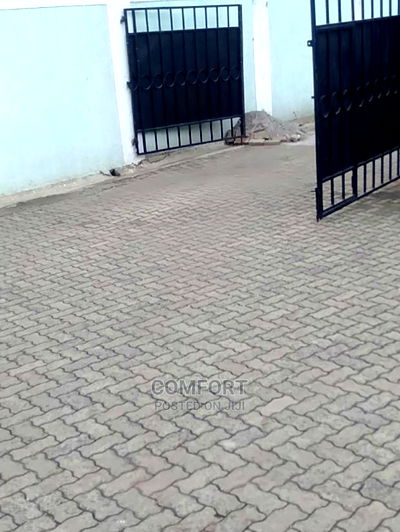 4bdrm Townhouse in Lavington for Sale - Image 2