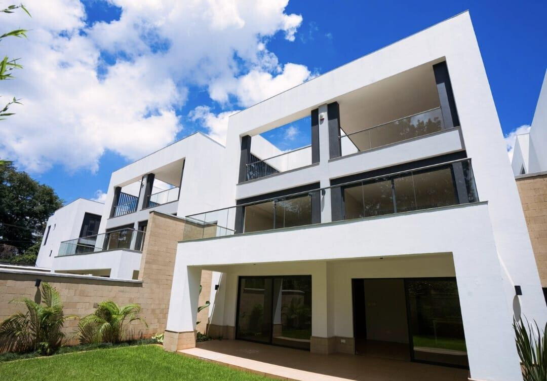 6-Bedroom Villa with Private Garden & Solar - Kyuna, Nairobi