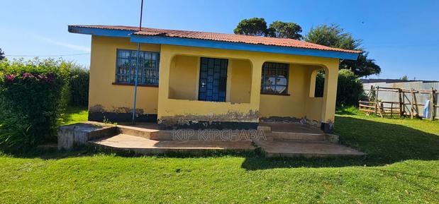 3bdrm Bungalow in Iten Cbd, Kamariny for sale