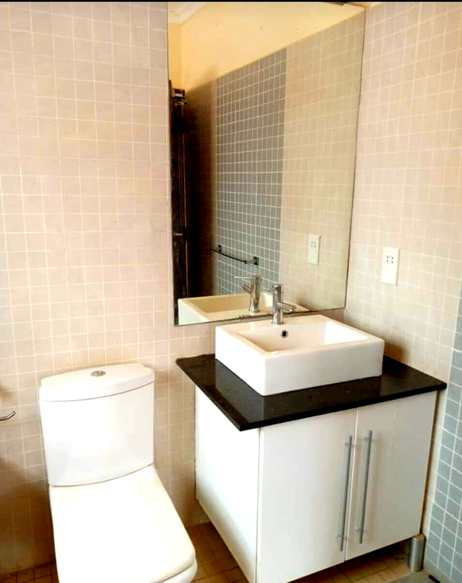 5BR All-Ensuite Townhouse on Half-Acre with Clubhouse & Pool - Runda