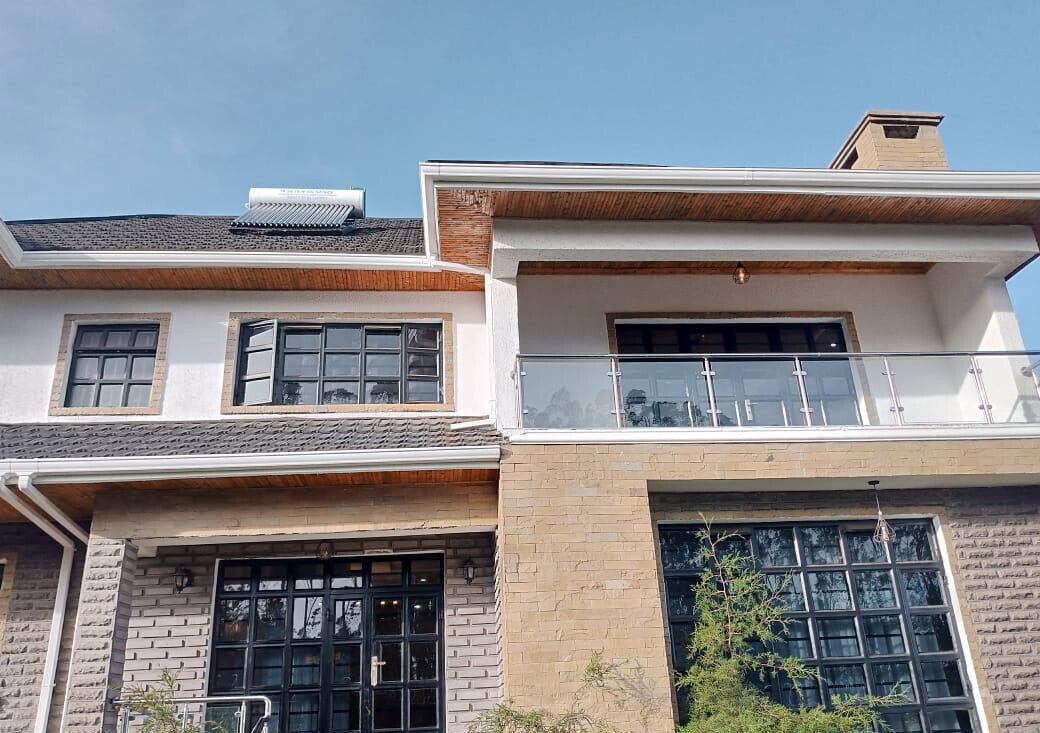 Quick Sale 5BR All-Ensuite Townhouse with Gym & DSQ - Thogoto