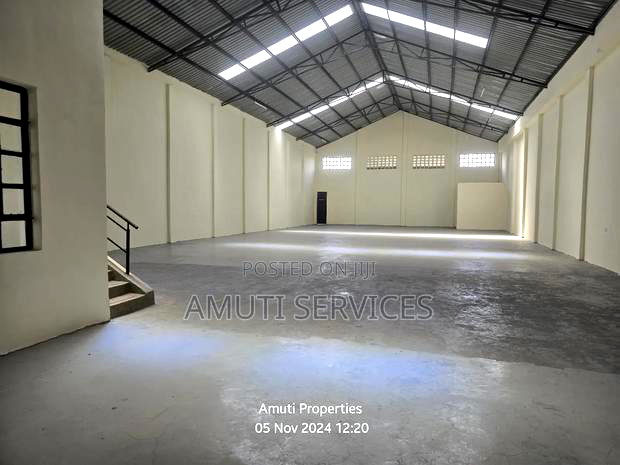 Syokimau: 4000sqft Godown to Let