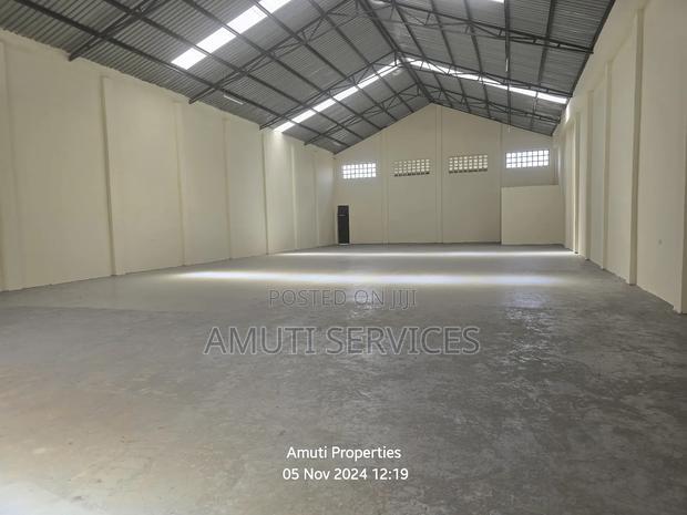 Syokimau: 4000sqft Godown to Let