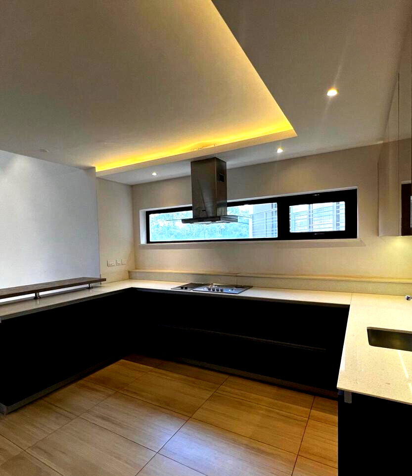 3-Level 4-Ensuite Townhouse with Generator - Lavington