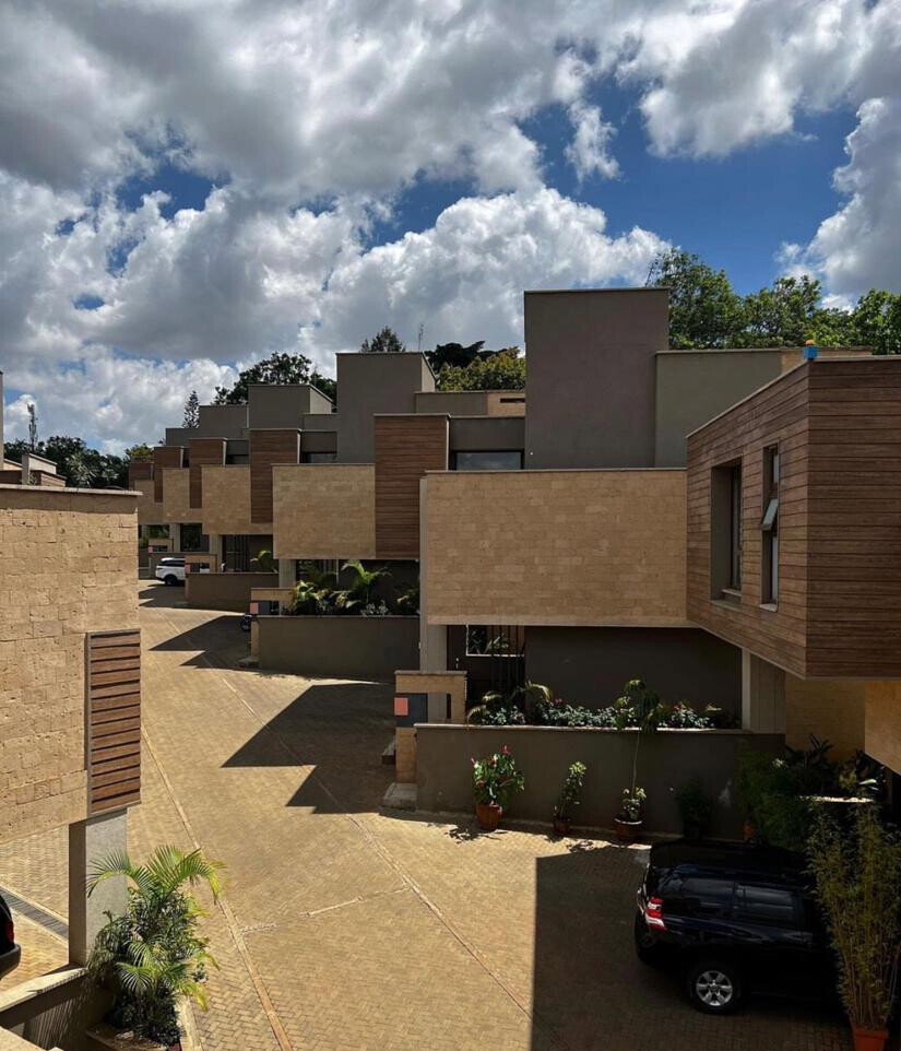 3-Level 4-Ensuite Townhouse with Generator - Lavington