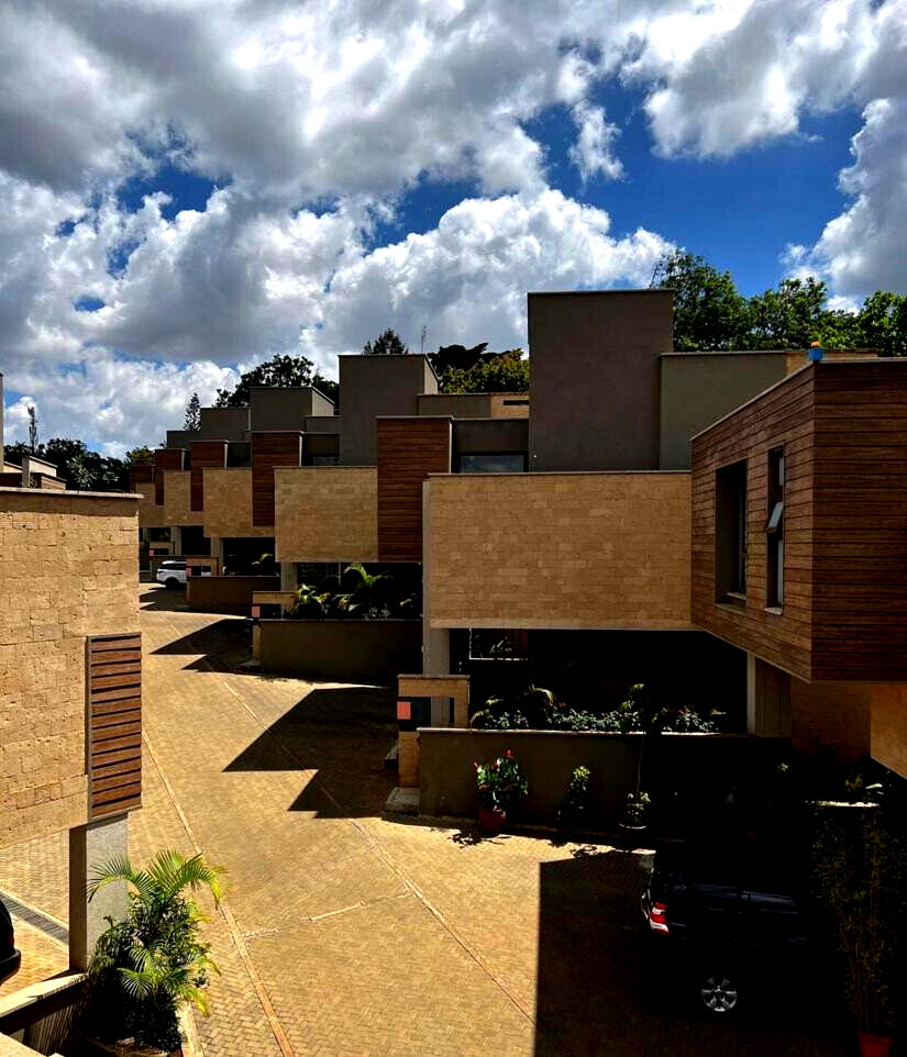 3-Level 4-Ensuite Townhouse with Generator - Lavington