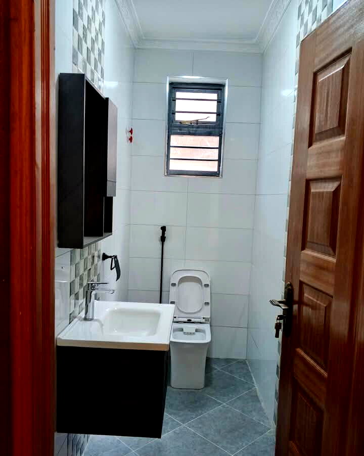 5-Bed Gated Townhouse with Private Garden - Ruiru