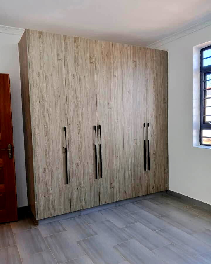 5-Bed Gated Townhouse with Private Garden - Ruiru