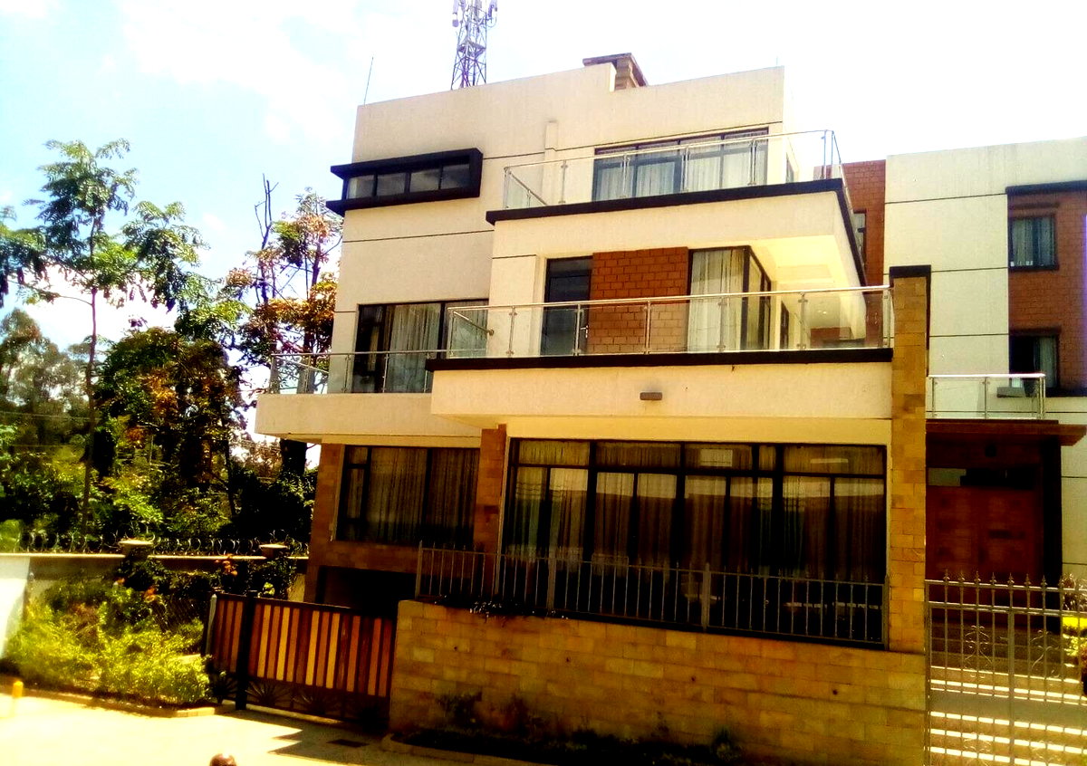 8-Unit Gated Townhouse with Study & Pantry - Lavington