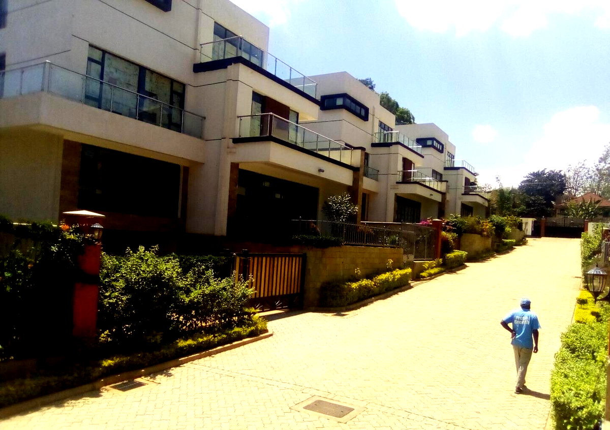 8-Unit Gated Townhouse with Study & Pantry - Lavington