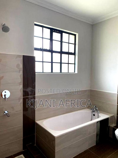 5bdrm Mansion in Kitengela for rent - Image 7