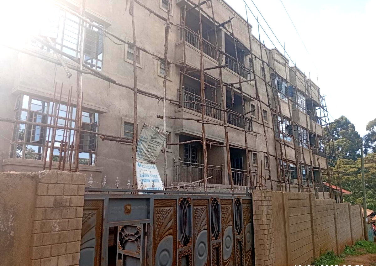 Quarter Acre Commercial Plot with Parking