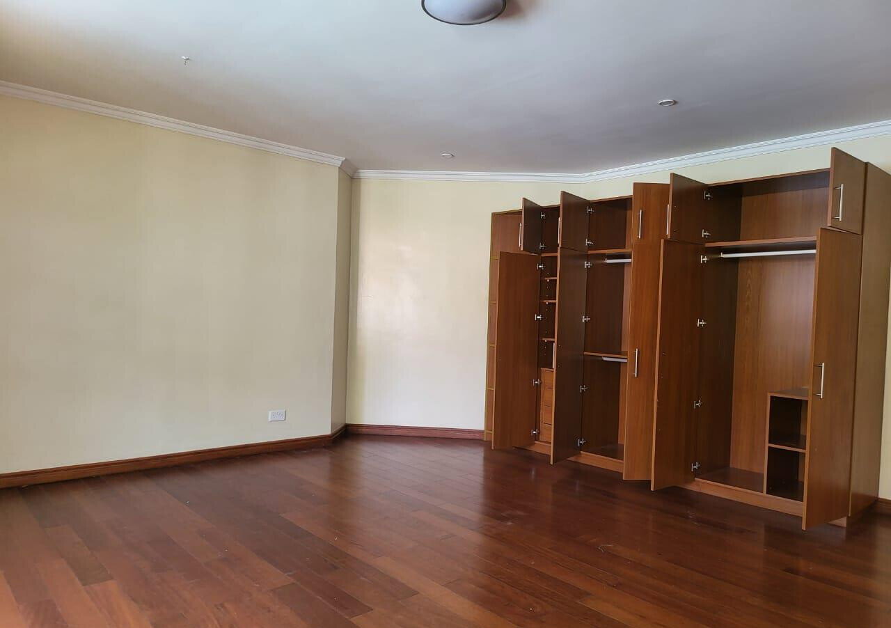 5BR En-Suite House - Runda