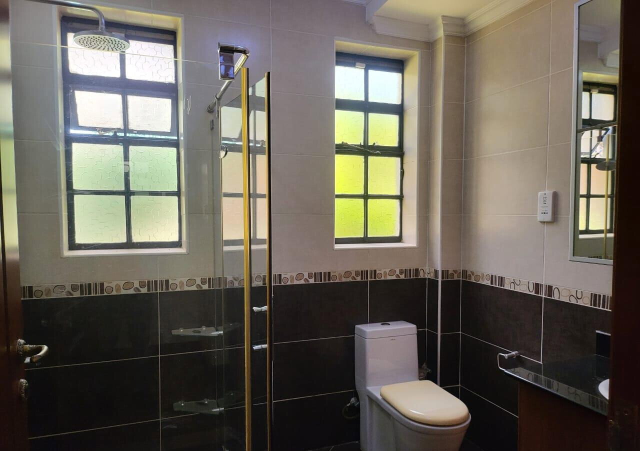 5BR En-Suite House - Runda