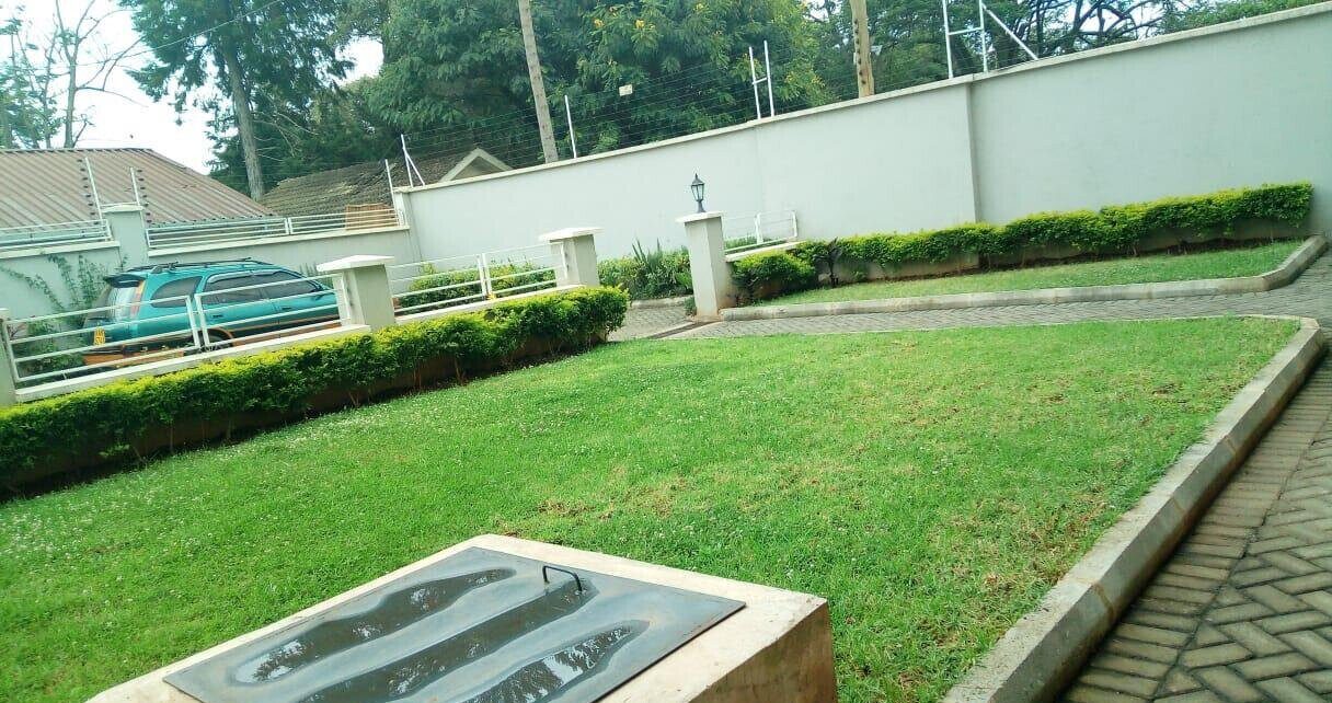 5-Ensuite Townhouse with Fireplace & DSQ - Lavington