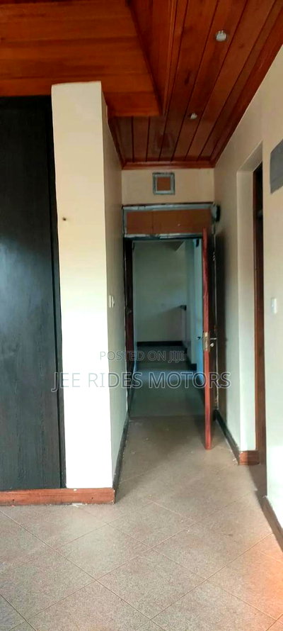 5bdrm Townhouse/Terrace in Kahawa Sukari, Nairobi Central for sale - Image 8