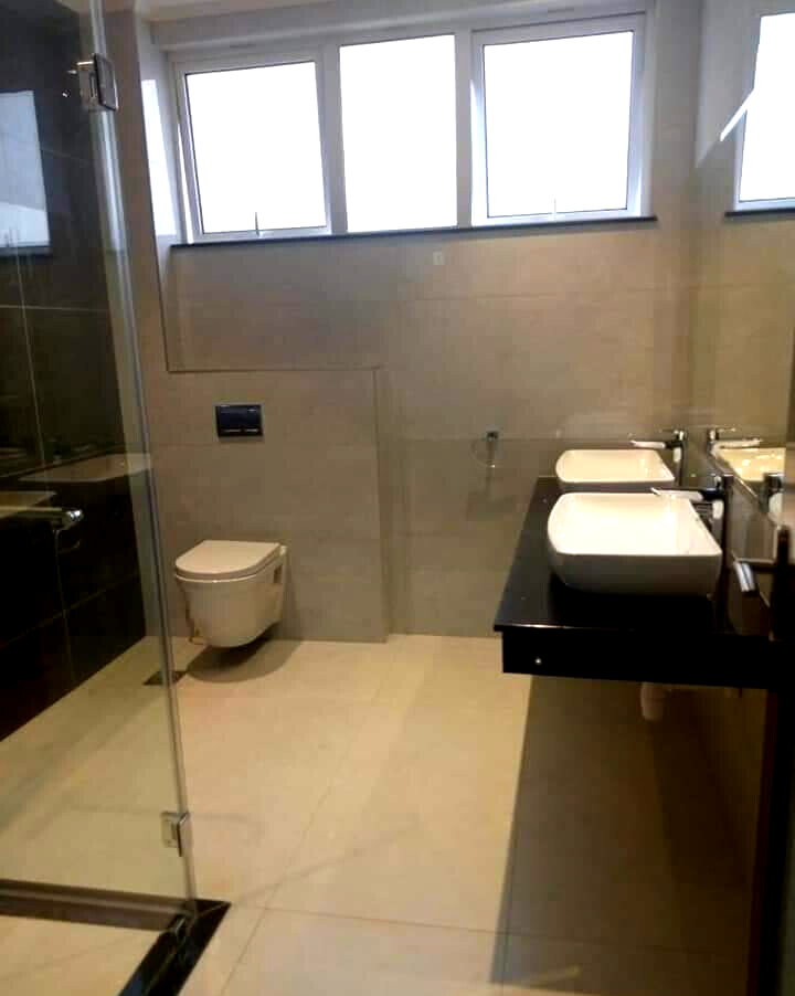 New 4-Ensuite Townhouse with Cinema & Lift - Spring Valley