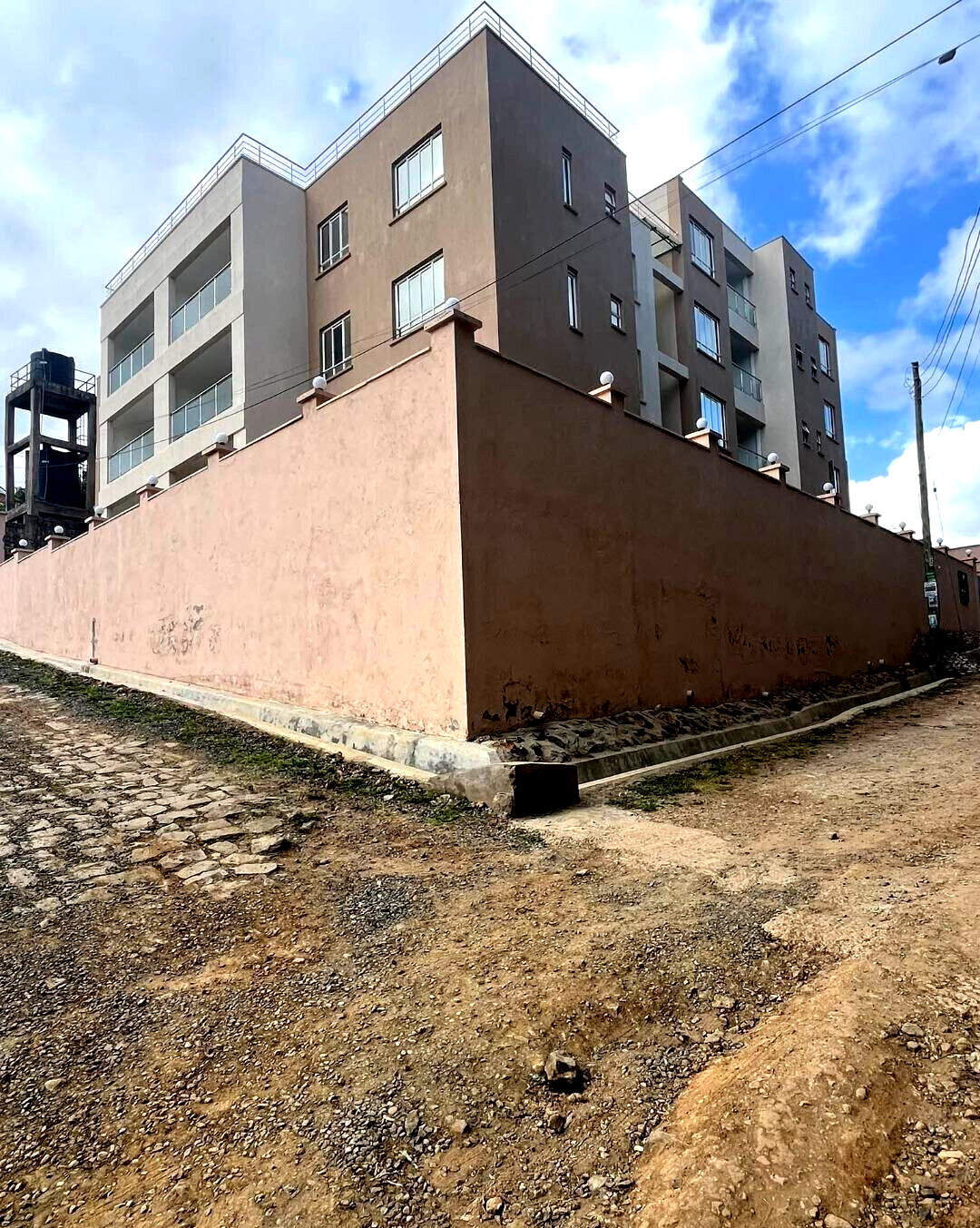 3BR House with Parking at KSh 50K