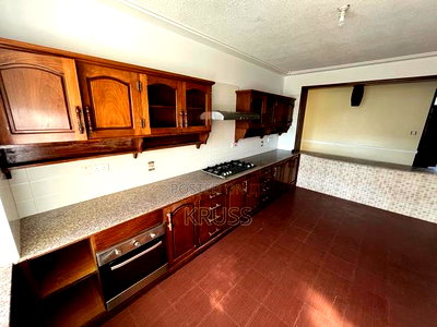 4bdrm Apartment in Nyali for rent - Image 18