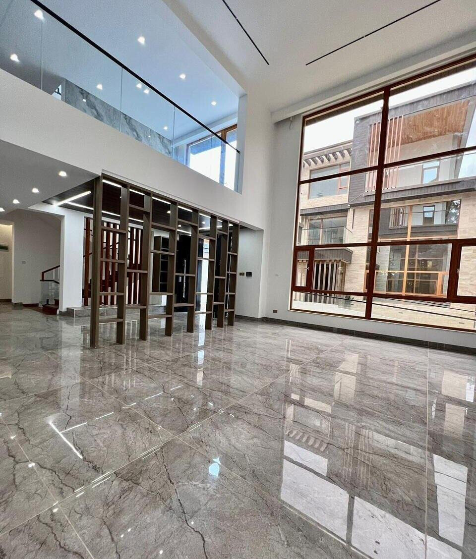 6-Ensuite Villa with Panic Room & BBQ Terrace - Lavington