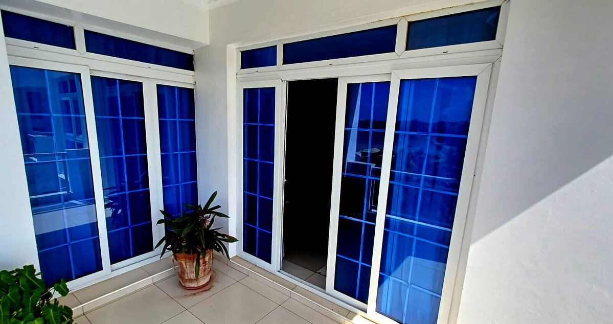 3BR Beachfront Apartment with Private Beach Access - Nyali