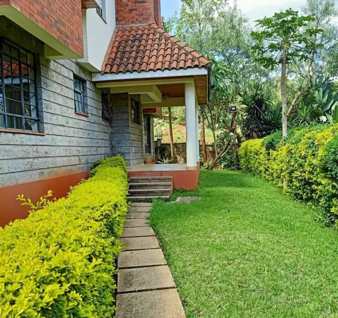 4-Ensuite Townhouse with Wrap-Around Garden - Chalbi Drive, Lavington