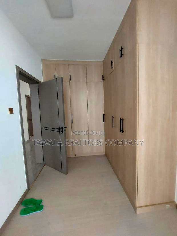 2bdrm Apartment in Lavington for sale