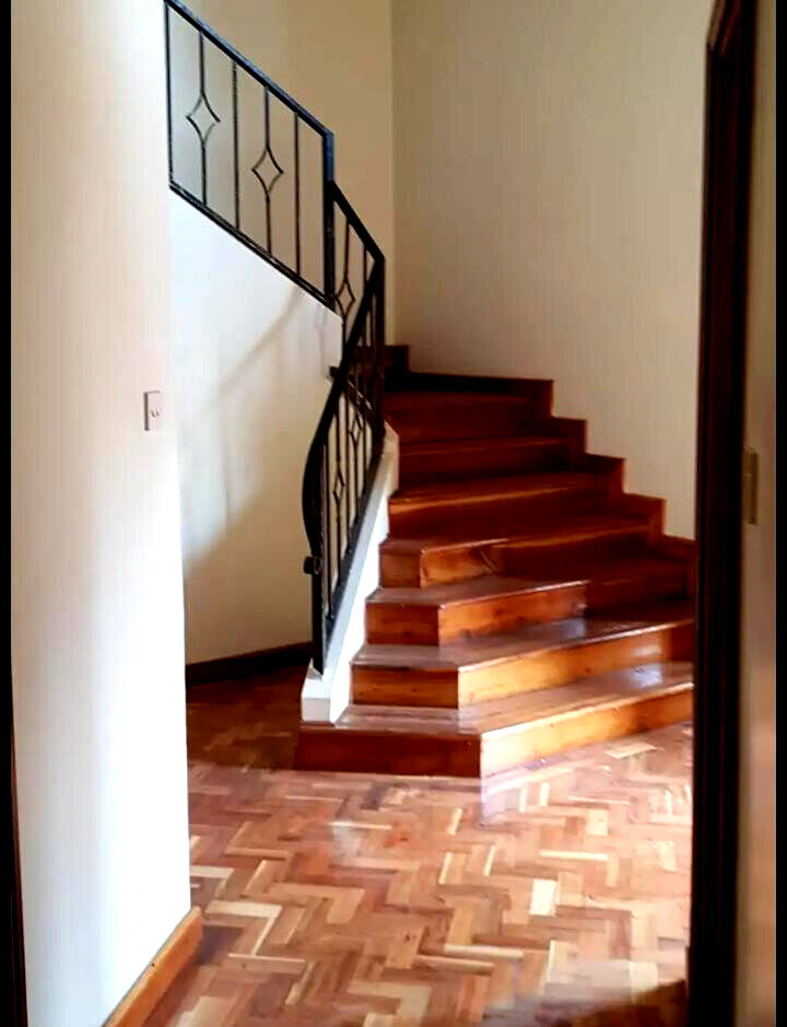 4BR Townhouse with Commercial Power Backup - Gigiri