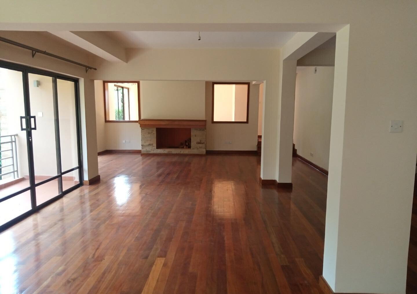 5BR Townhouse with Gym, Pool & DSQ in Kitisuru