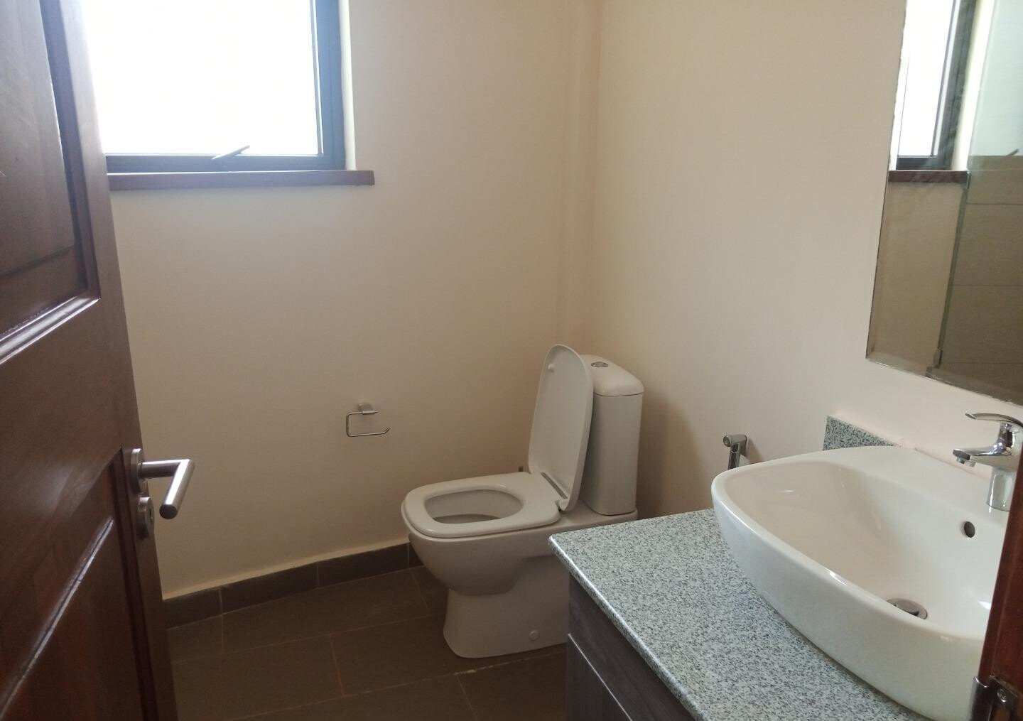 5BR Townhouse with Gym, Pool & DSQ in Kitisuru