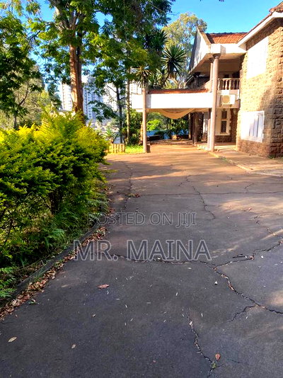 5bdrm Maisonette In Muthaiga Estate For Sale - Image 6