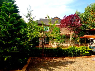 5bdrm Mansion in Racecourse for sale - Image 2