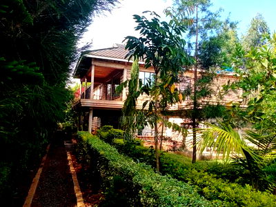 5bdrm Mansion in Racecourse for sale - Image 3