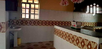 4bdrm Maisonette in Malaa for Sale - Image 8