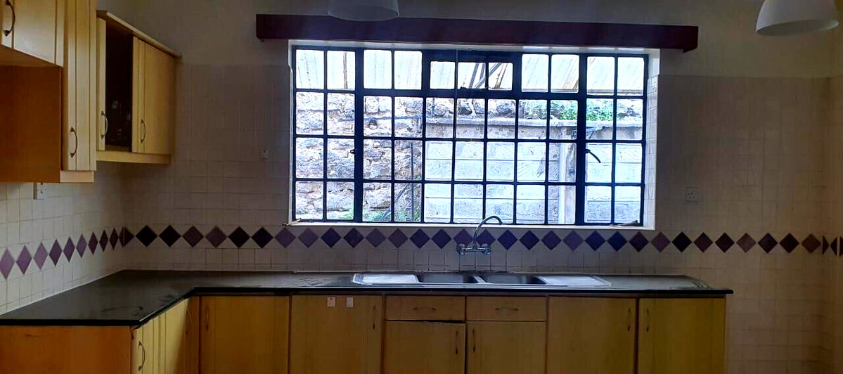 5-Ensuite Townhouse with Pool, Gym & Private Garden - Lower Kabete