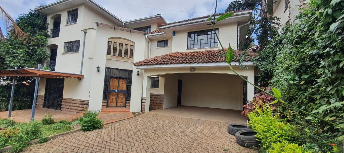 5-Ensuite Townhouse with Pool, Gym & Private Garden - Lower Kabete