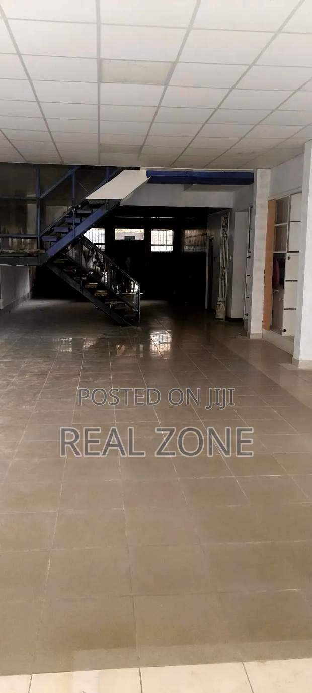 Big Shop in Nairobi Town to Lease